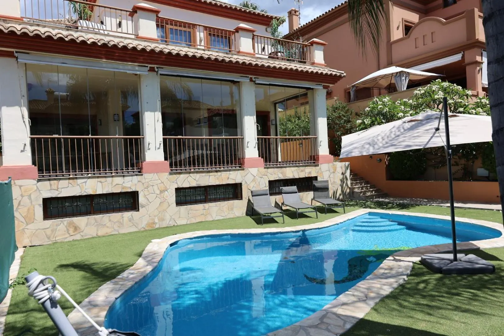 Holiday home Precioso Chalet - Piscina- Garaje Privado- Jardin Marbella Spain