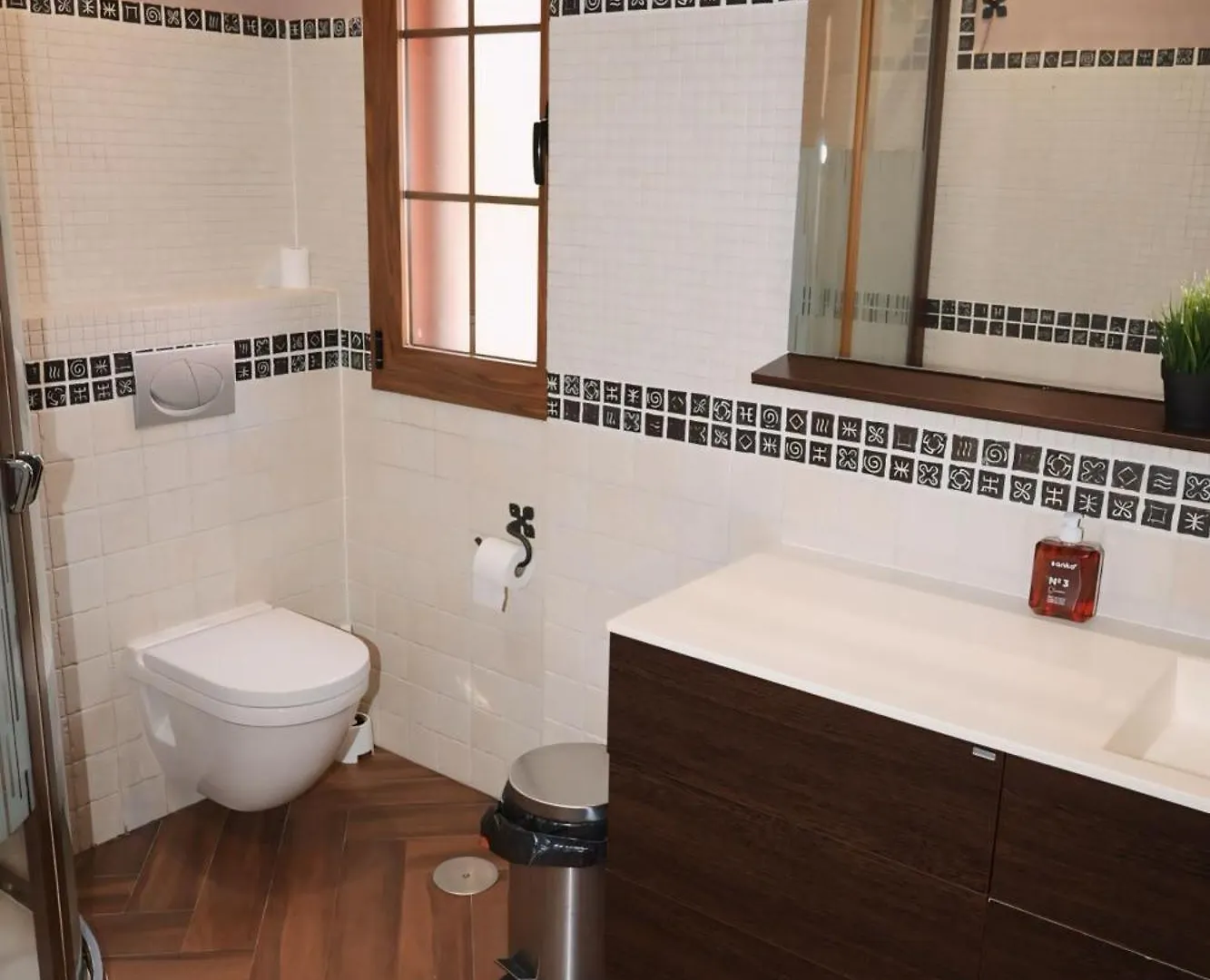 Holiday home Precioso Chalet - Piscina- Garaje Privado- Jardin Marbella