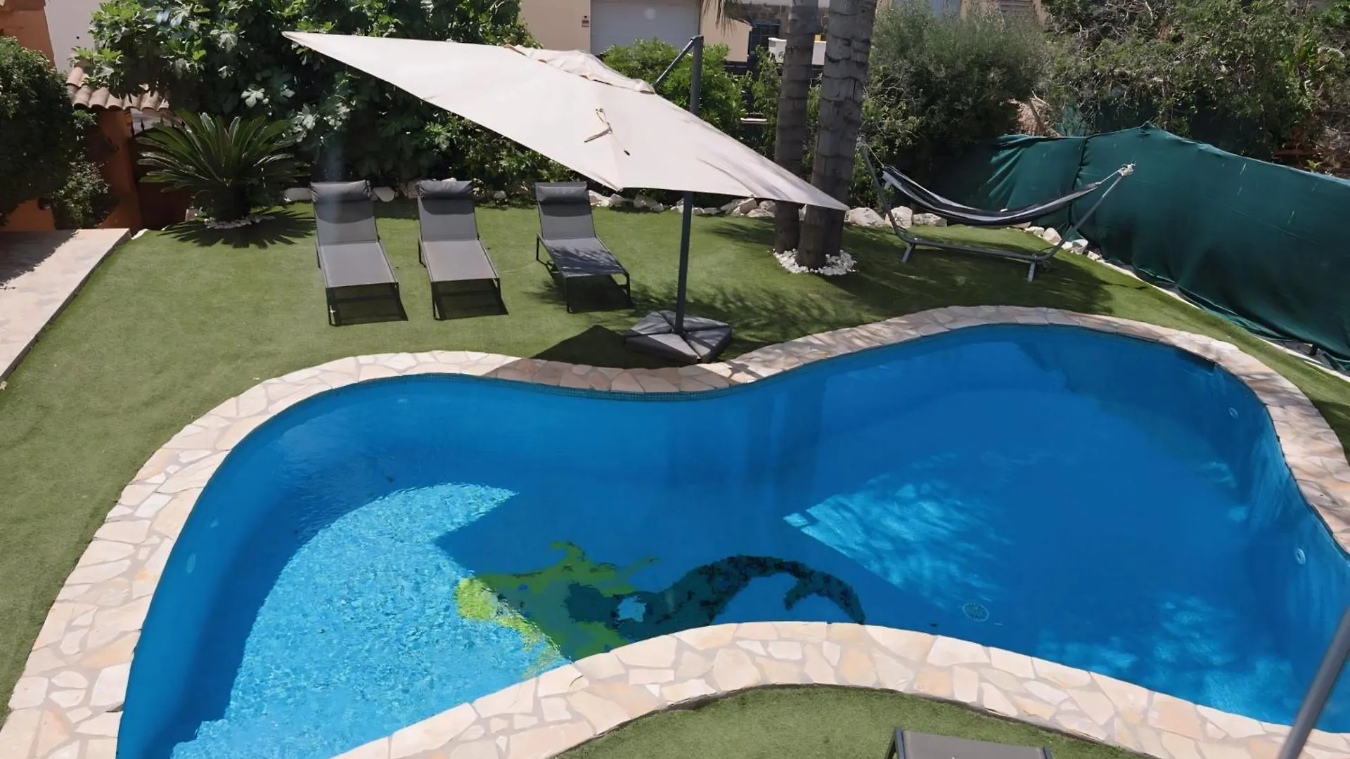 Precioso Chalet - Piscina- Garaje Privado- Jardin Marbella Holiday home