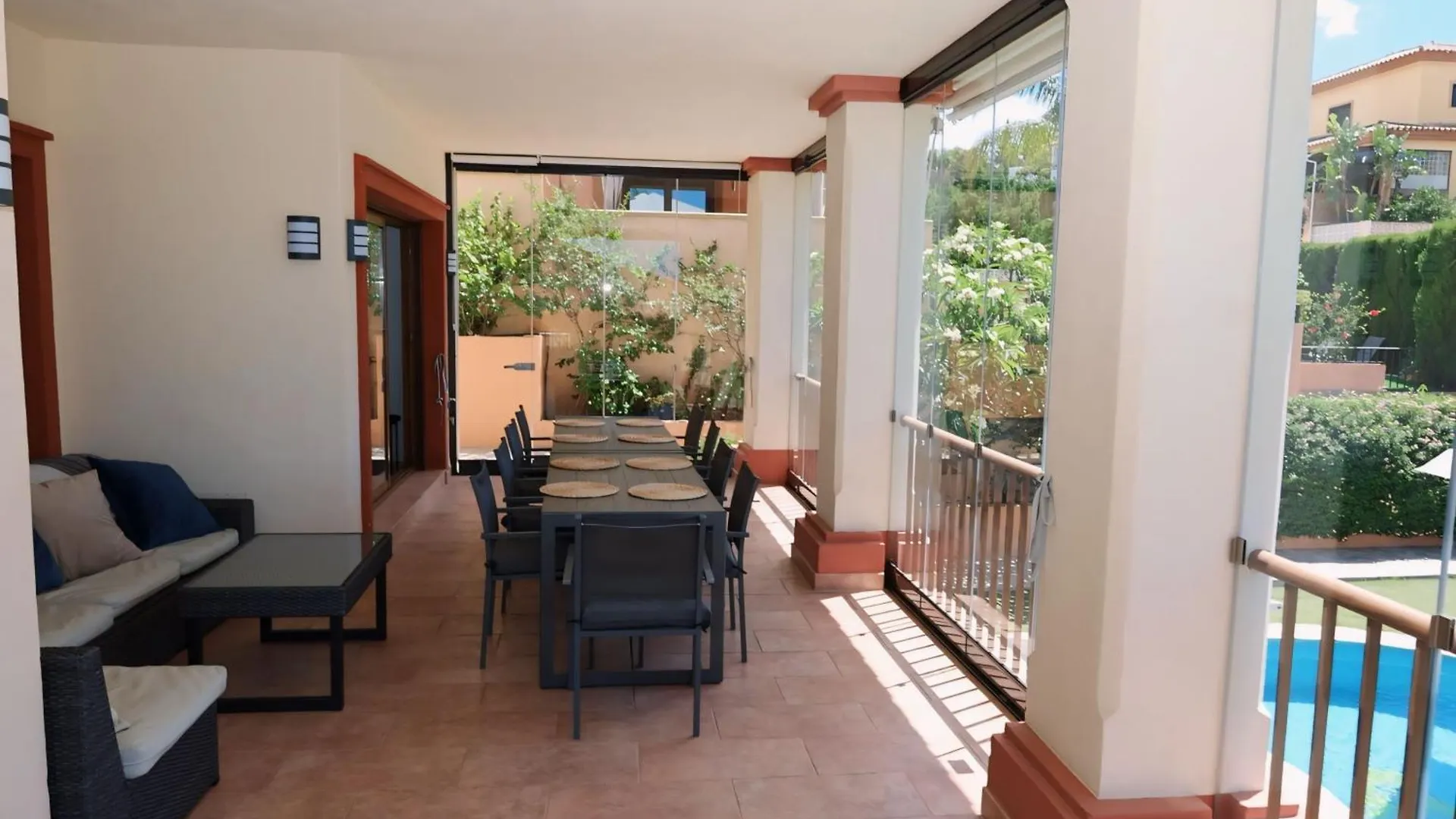 Holiday home Precioso Chalet - Piscina- Garaje Privado- Jardin Marbella