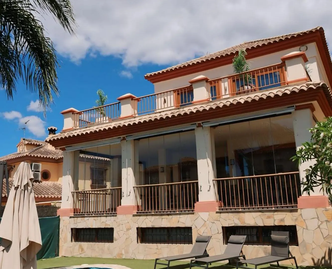 Precioso Chalet - Piscina- Garaje Privado- Jardin Marbella Holiday home