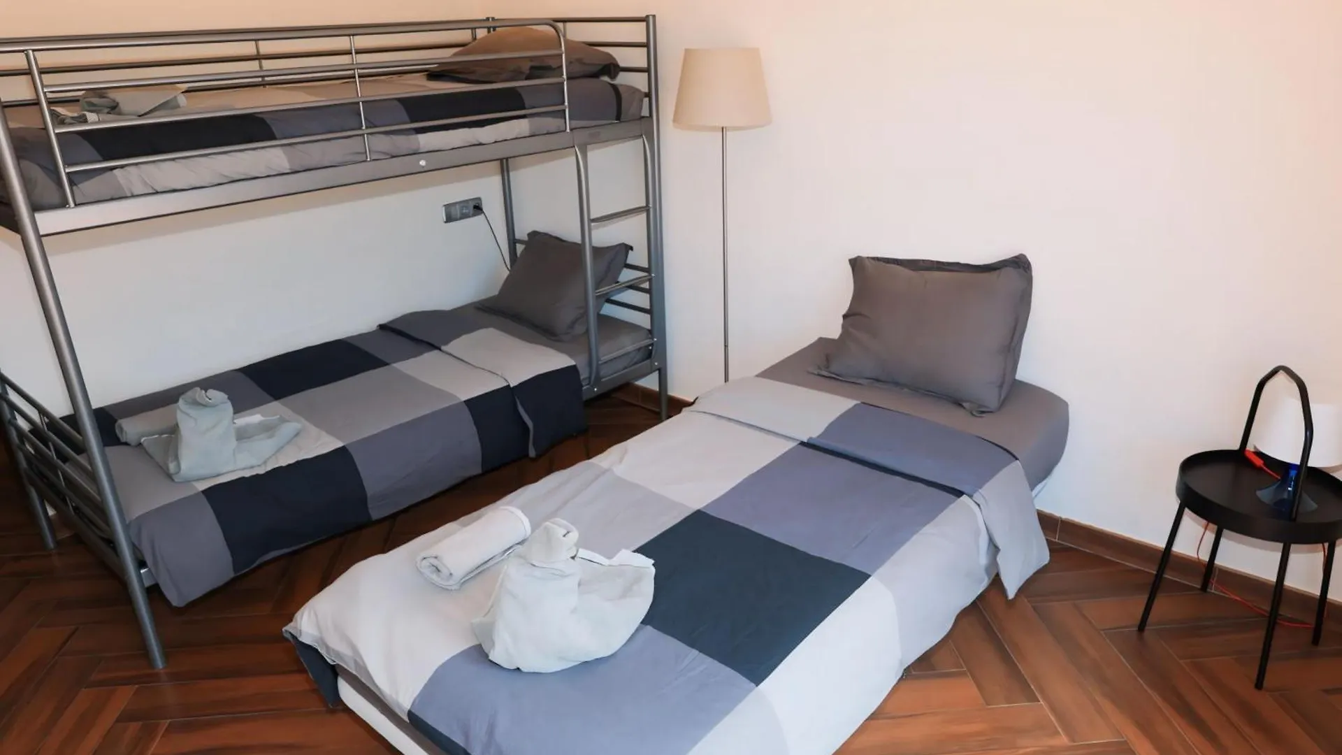 Holiday home Precioso Chalet - Piscina- Garaje Privado- Jardin Marbella