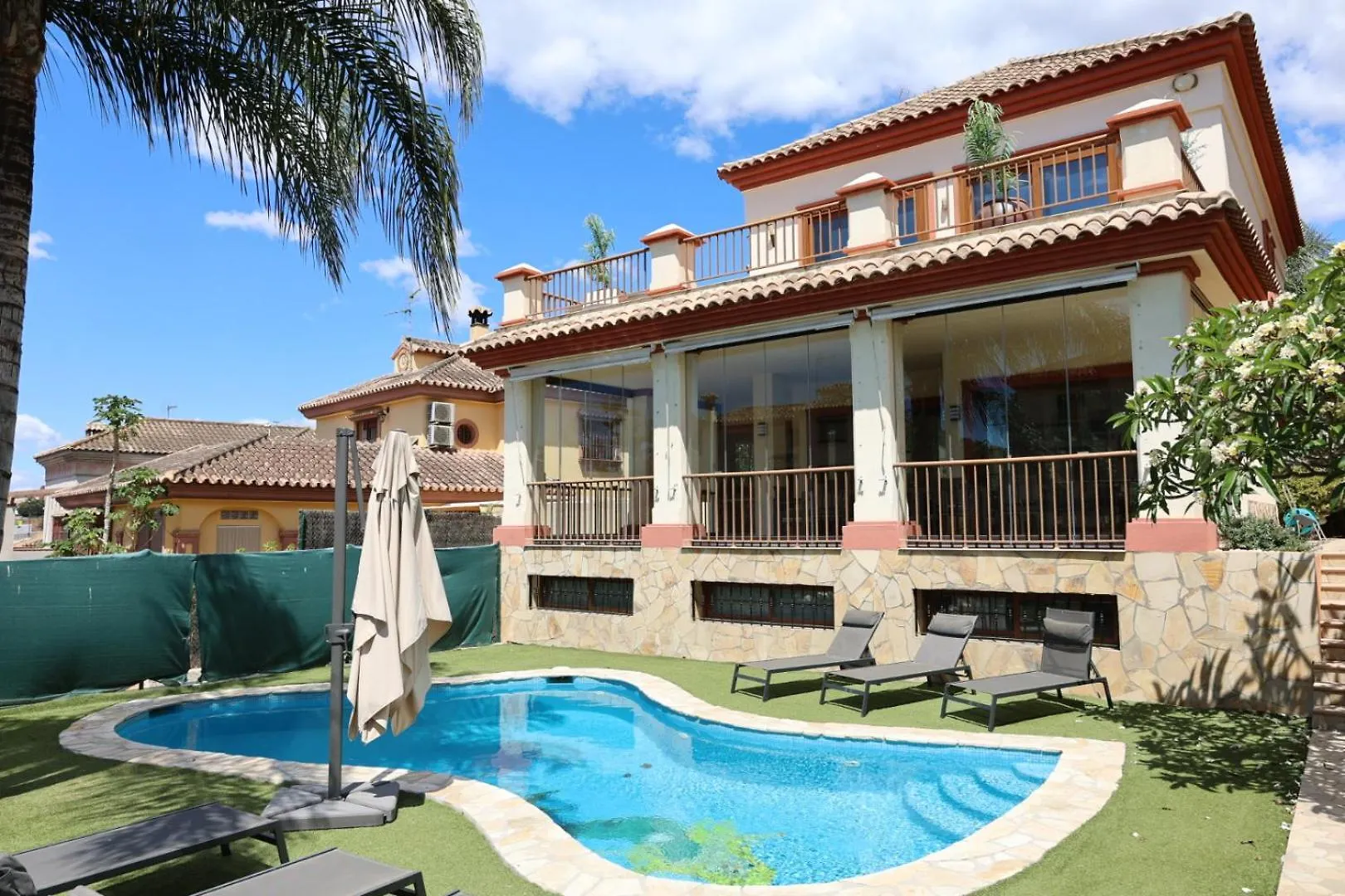 Precioso Chalet - Piscina- Garaje Privado- Jardin Marbella Holiday home