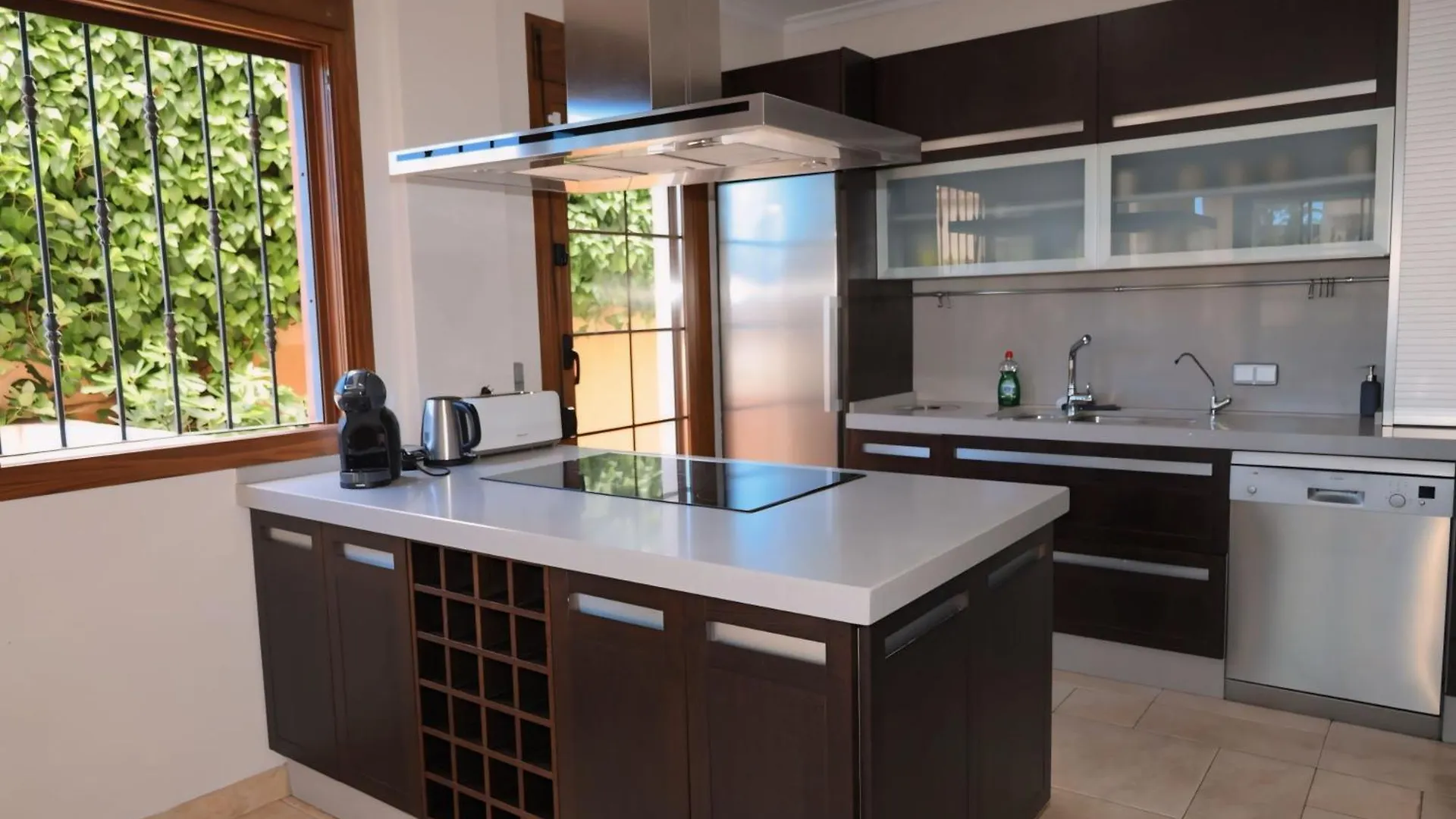 Holiday home Precioso Chalet - Piscina- Garaje Privado- Jardin Marbella