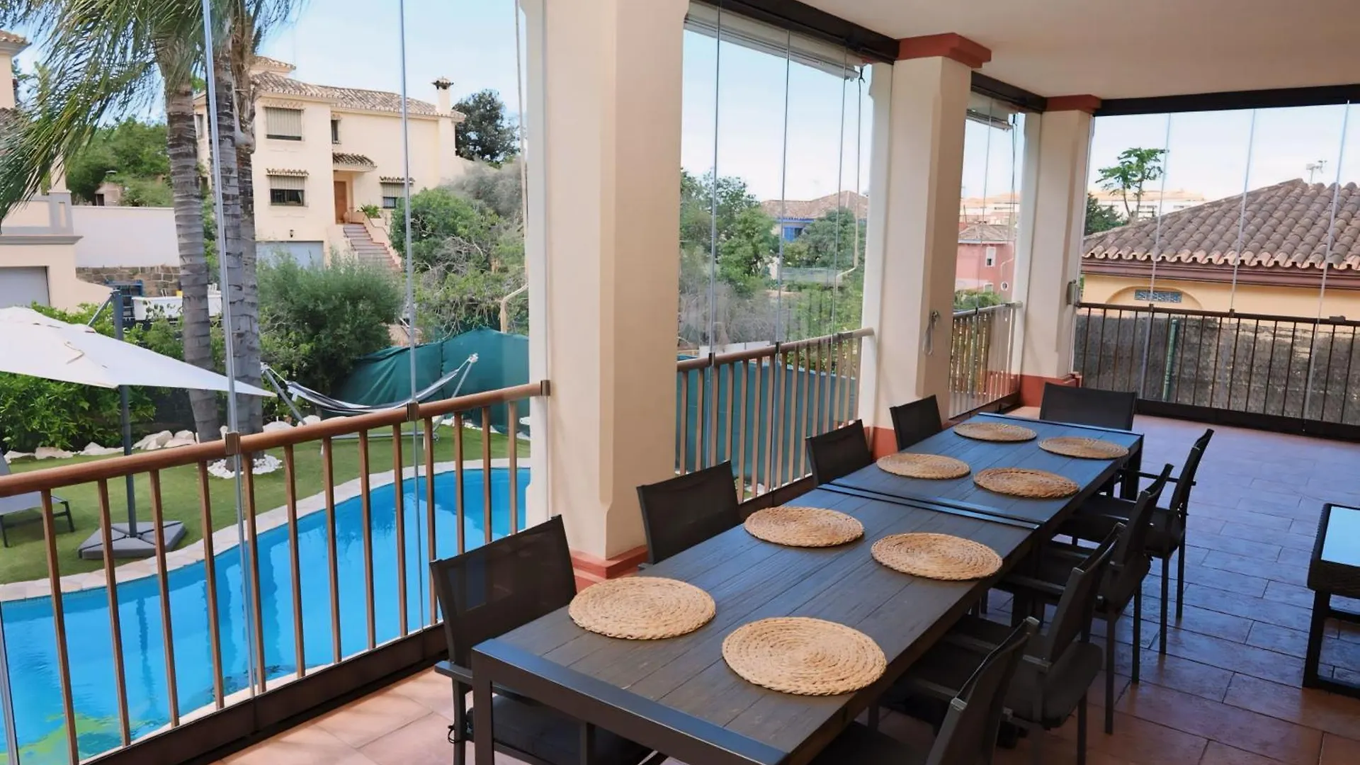 Precioso Chalet - Piscina- Garaje Privado- Jardin Marbella 0*,  Spain